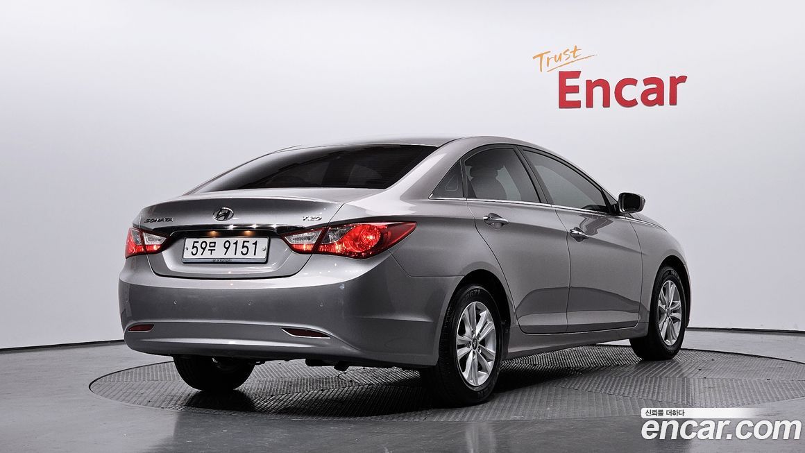 Hyundai Sonata 2010