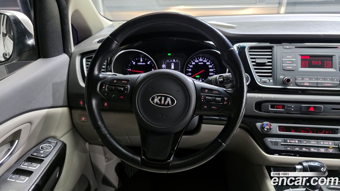 Kia Canival 2015