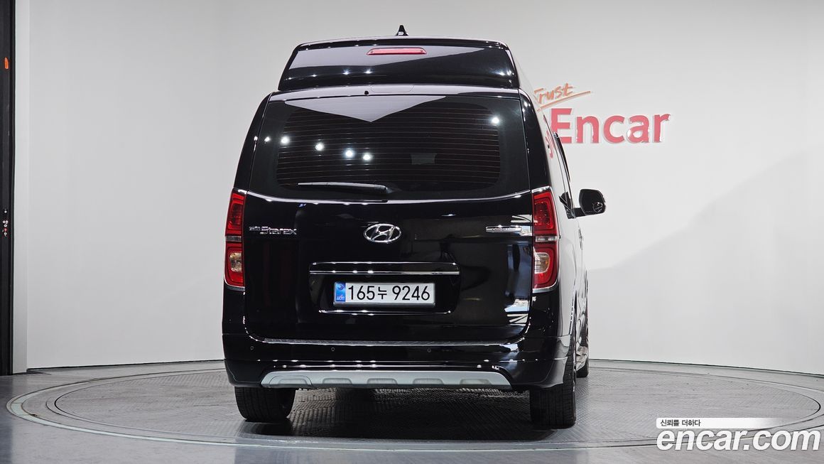 Hyundai Starex 2020