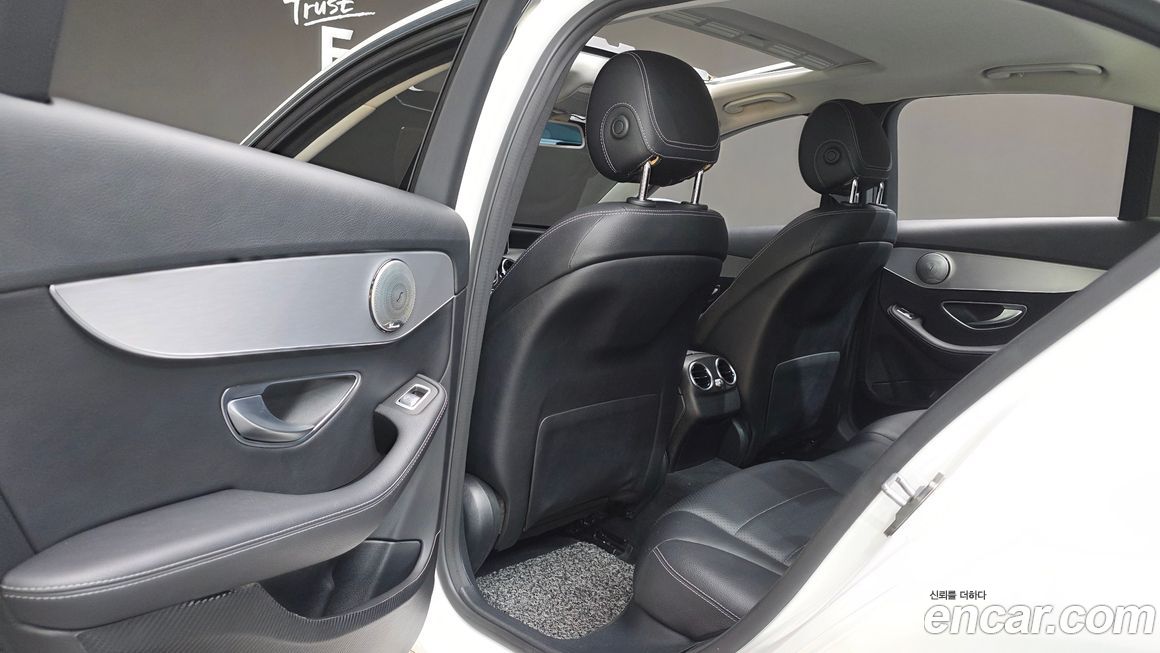 Mercedes-Benz C-Class 2017