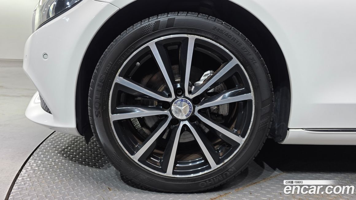 Mercedes-Benz C-Class 2017