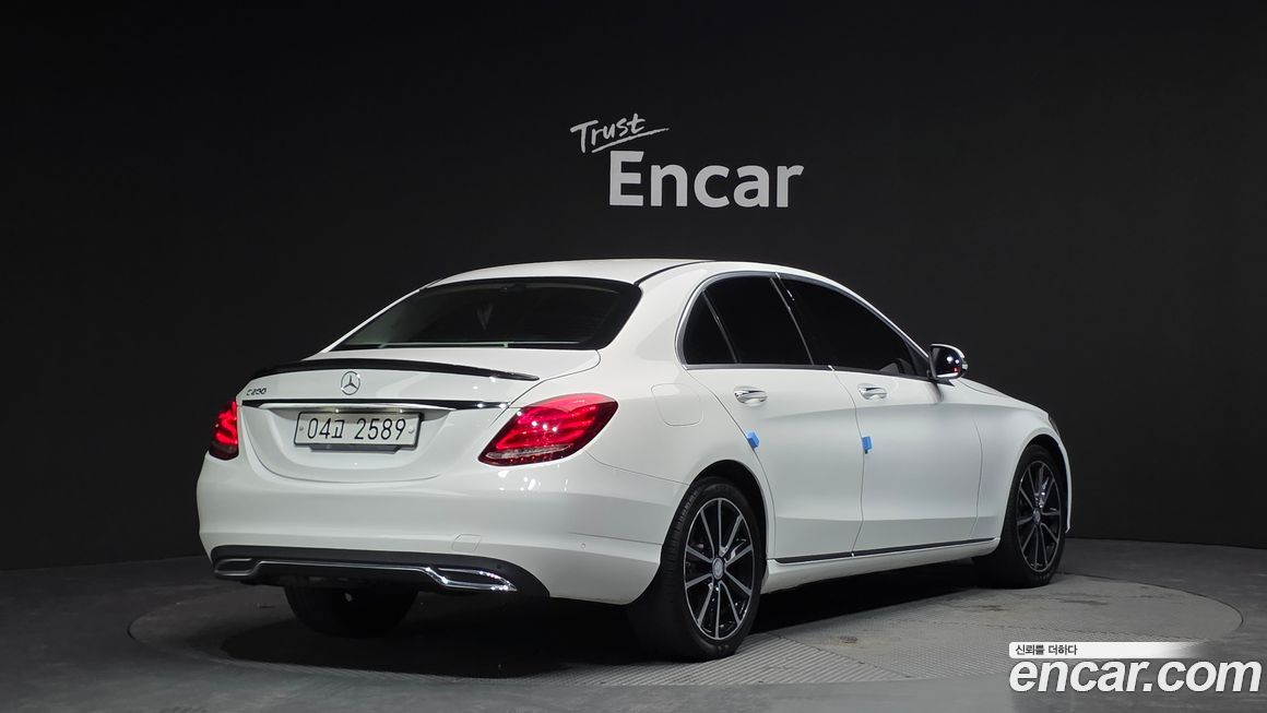 Mercedes-Benz C-Class 2017