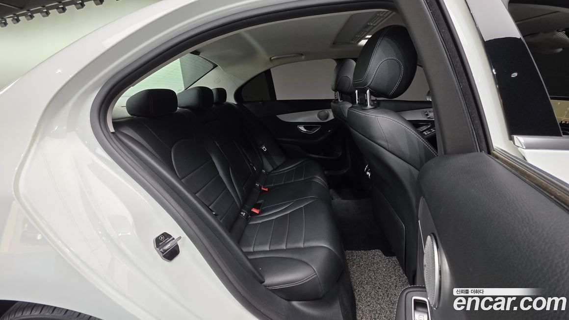 Mercedes-Benz C-Class 2017