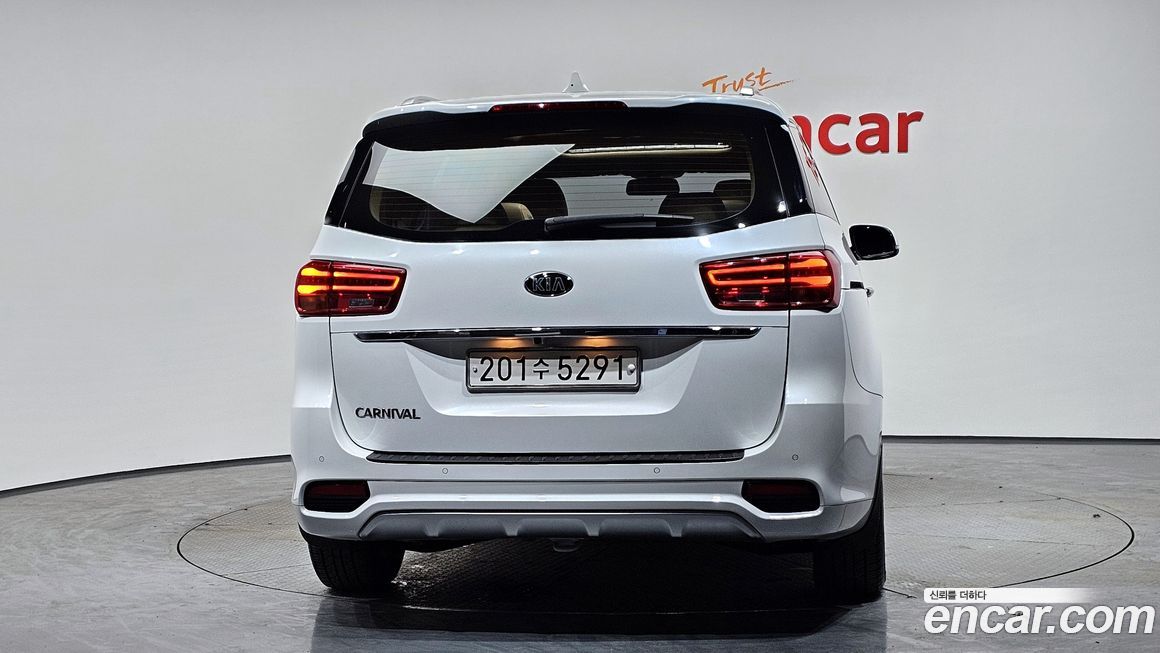 Kia Canival 2019