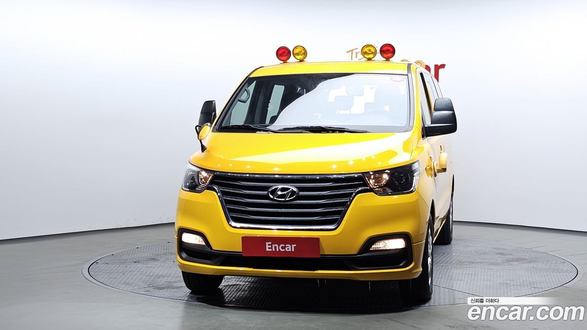 Hyundai Starex 2021