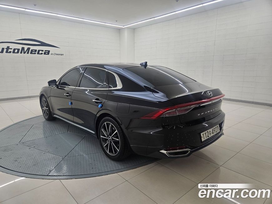 Hyundai Grandeur 2020