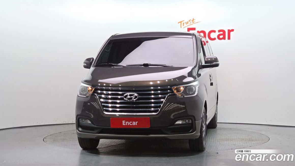 Hyundai Starex 2019