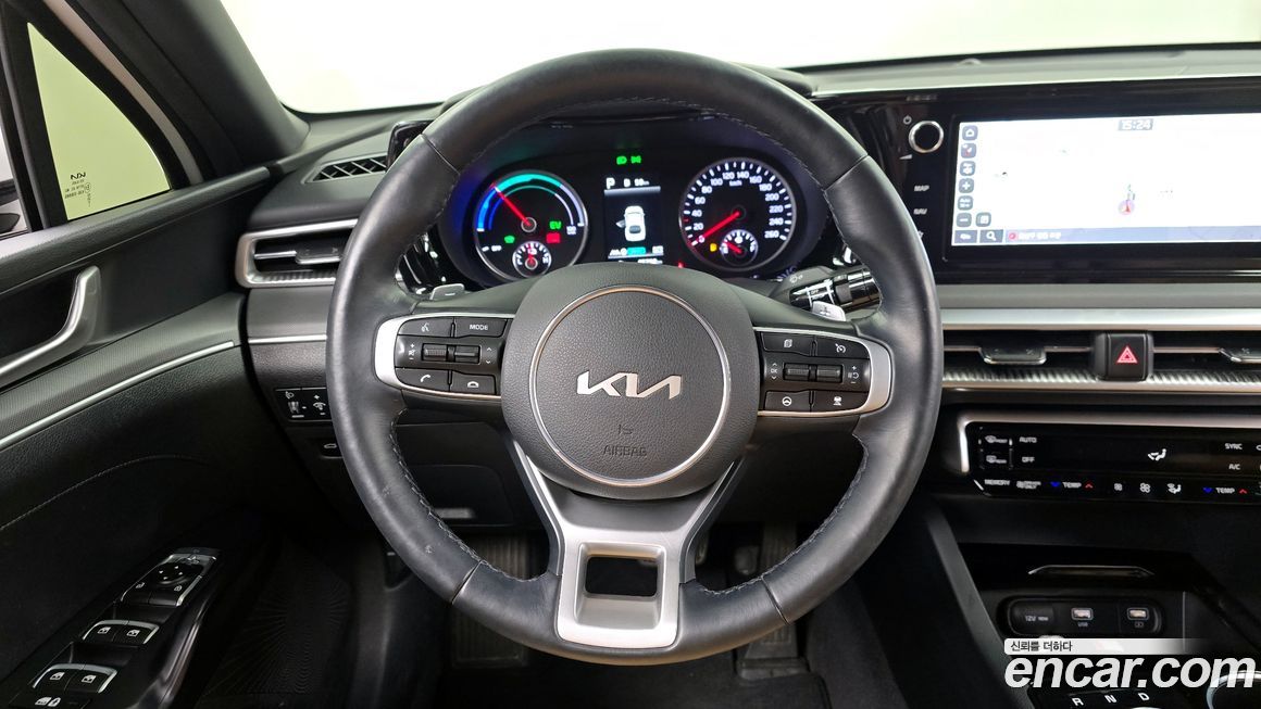 Kia K5 2023