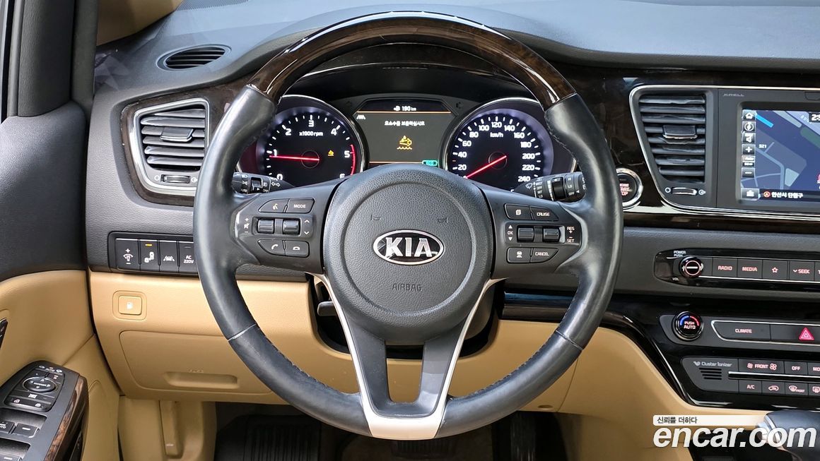 Kia Canival 2019
