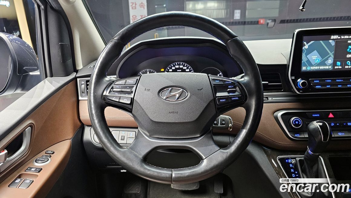 Hyundai Starex 2019