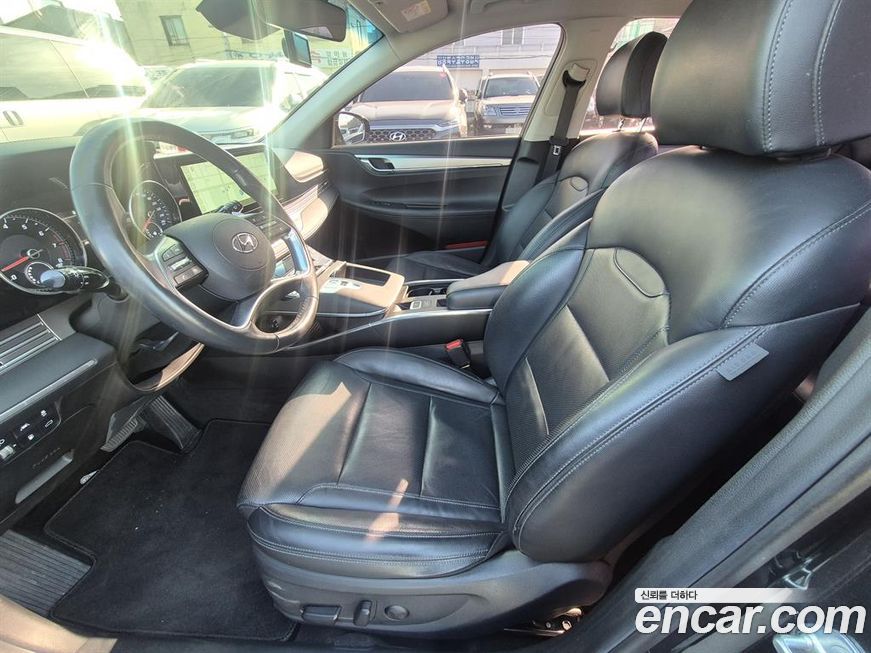 Hyundai Grandeur 2020