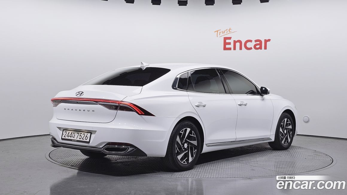 Hyundai Grandeur 2021