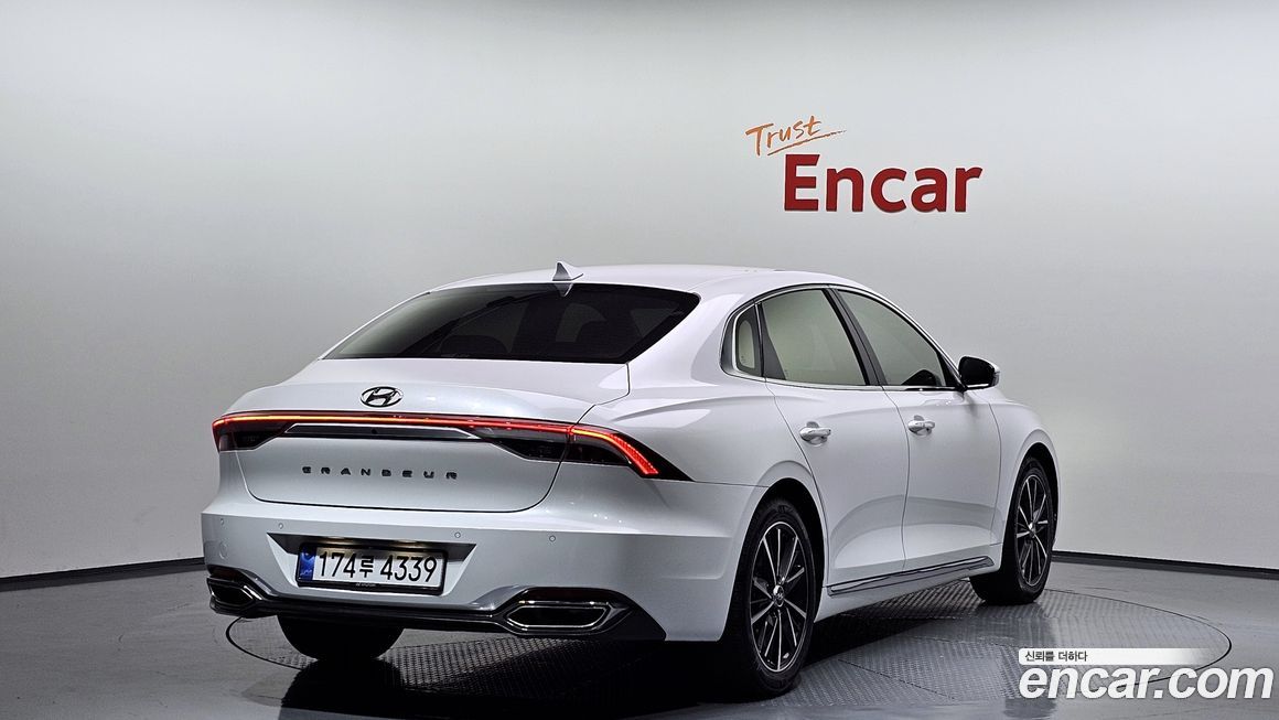 Hyundai Grandeur 2021