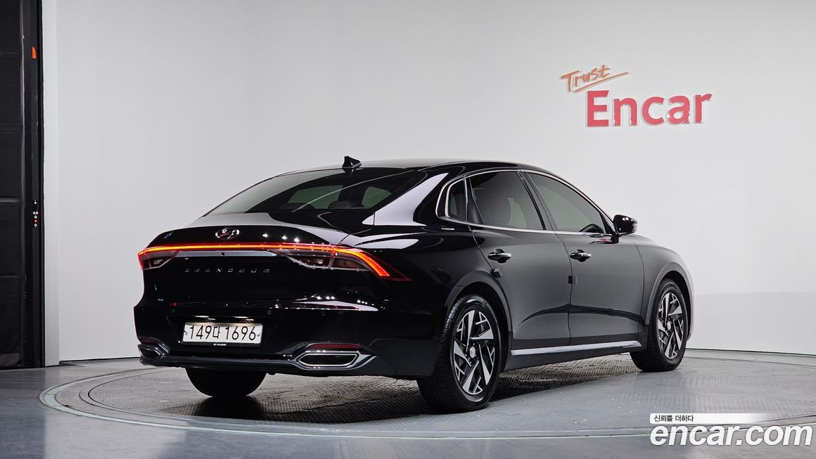 Hyundai Grandeur 2021