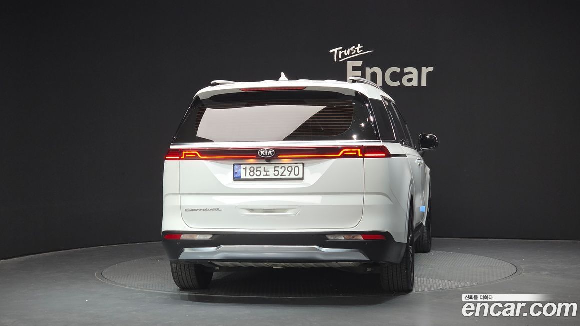 Kia Canival 2021