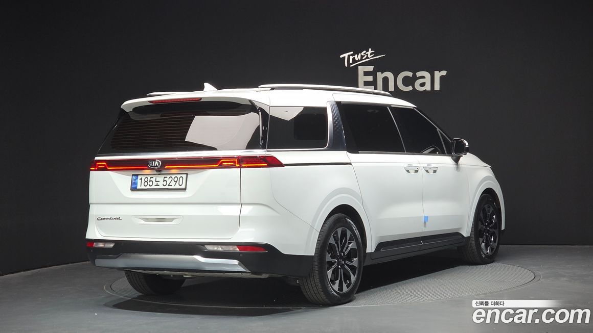 Kia Canival 2021