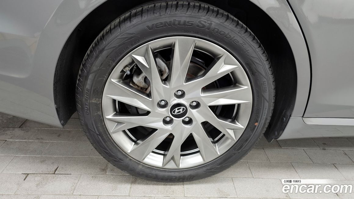 Hyundai Grandeur 2021