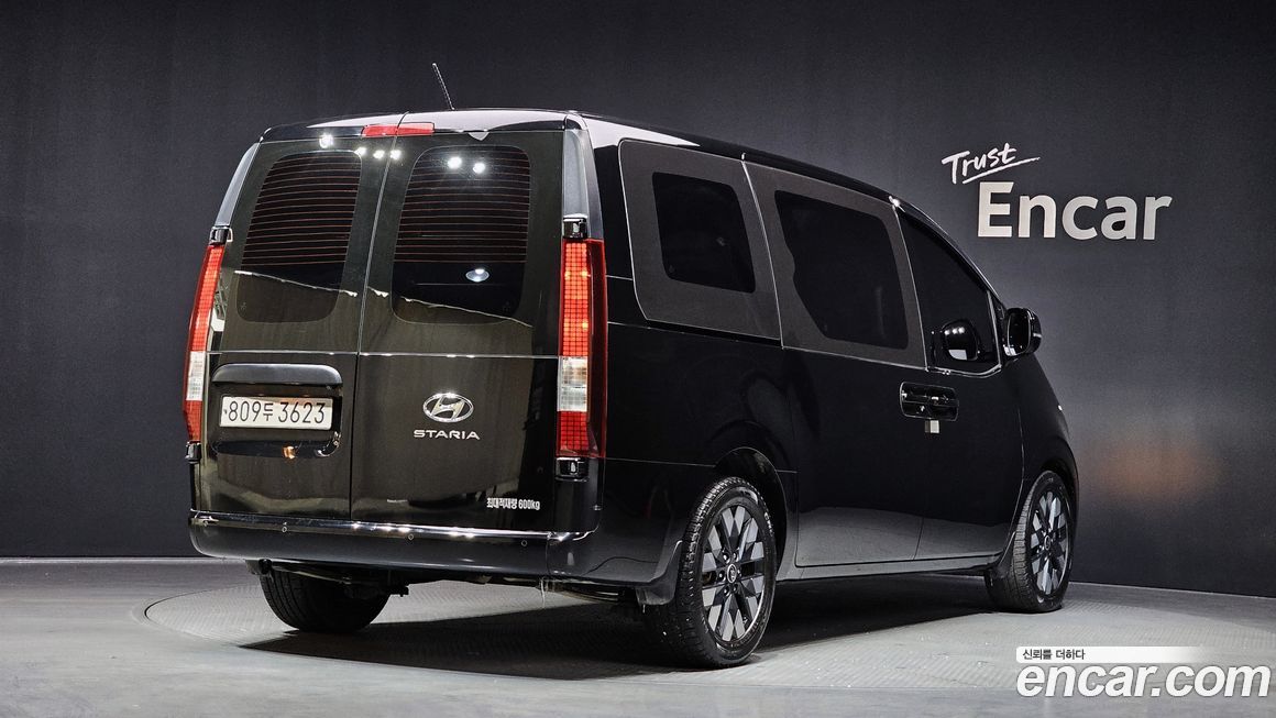 Hyundai Staria 2022