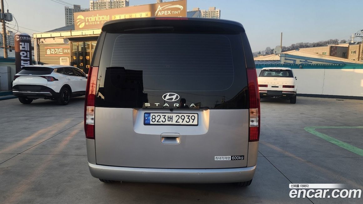Hyundai Staria 2025