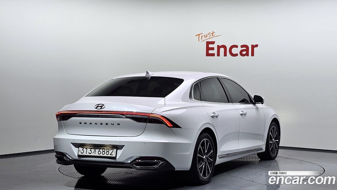 Hyundai Grandeur 2022