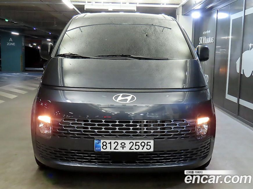 Hyundai Staria 2025
