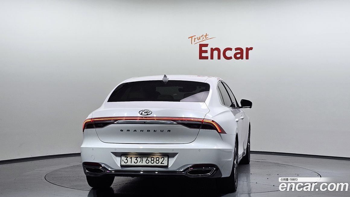 Hyundai Grandeur 2022