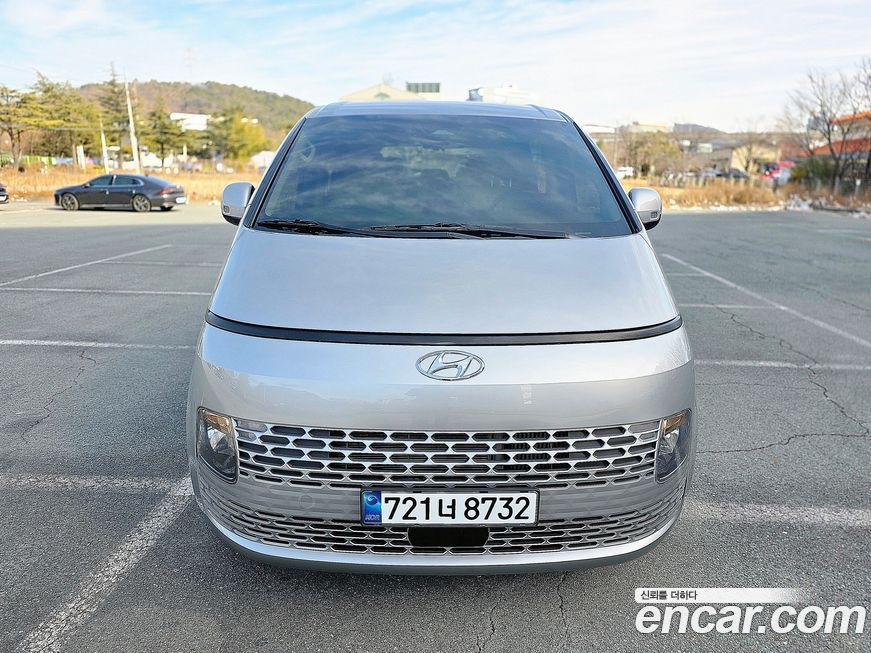 Hyundai Staria 2023