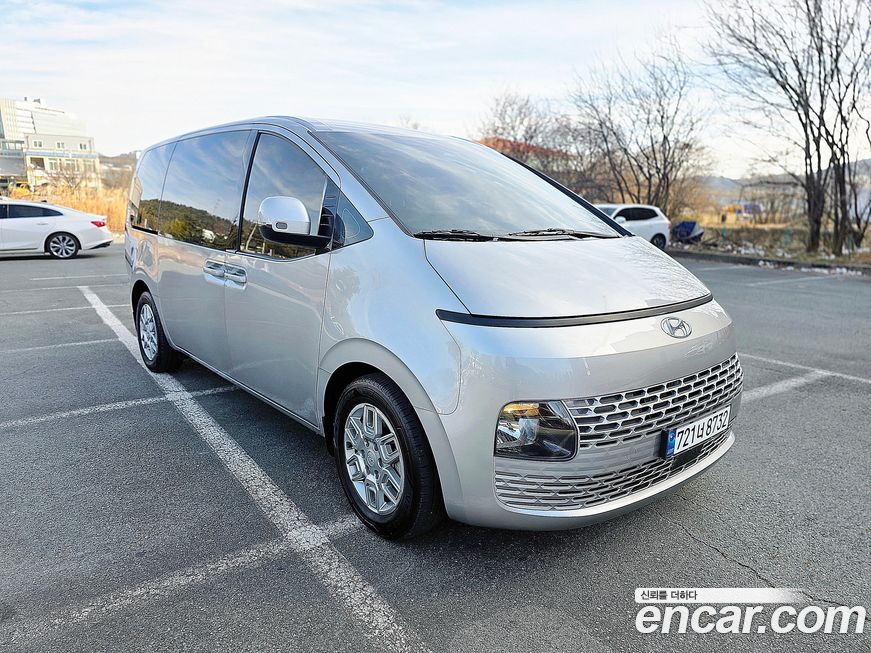 Hyundai Staria 2023