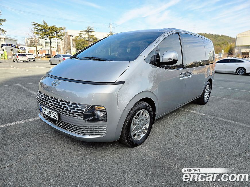 Hyundai Staria 2023