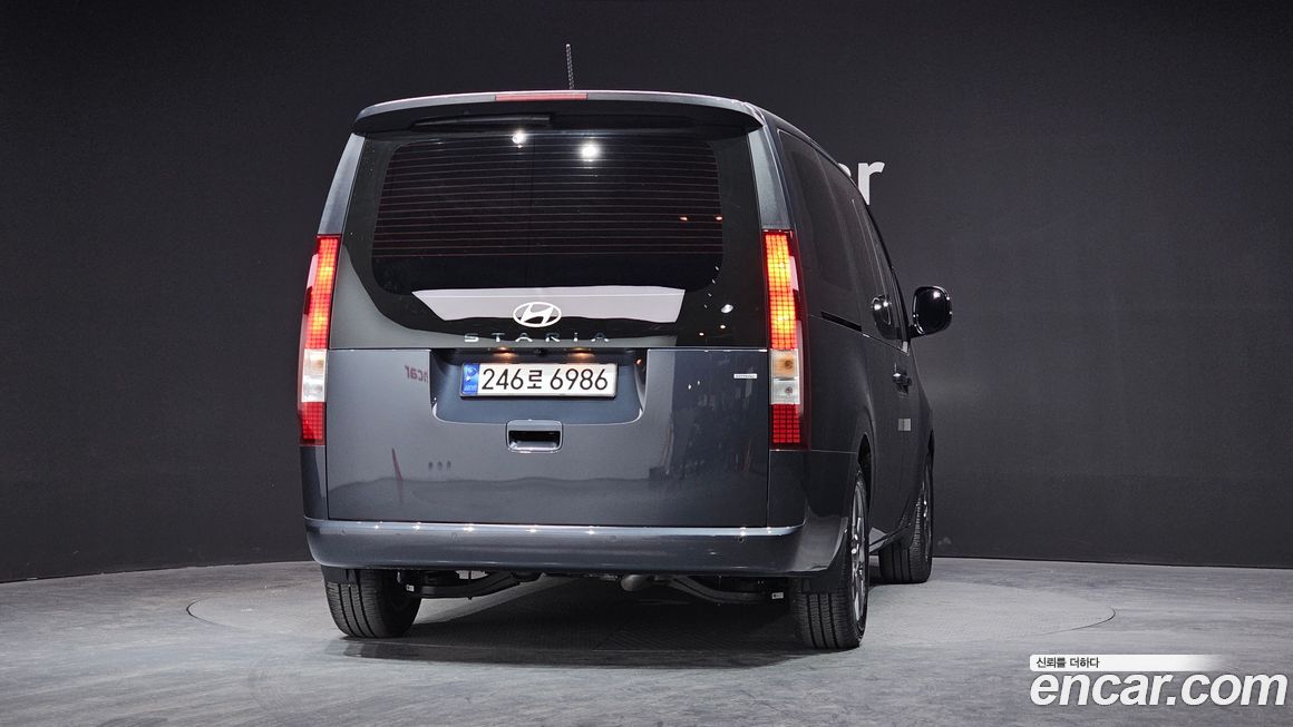 Hyundai Staria 2025