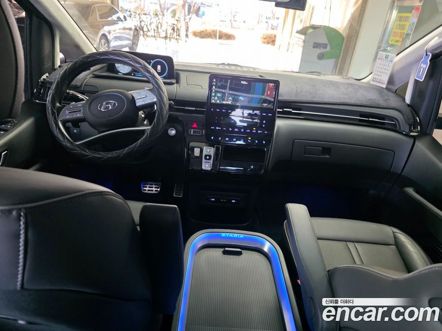 Hyundai Staria 2024