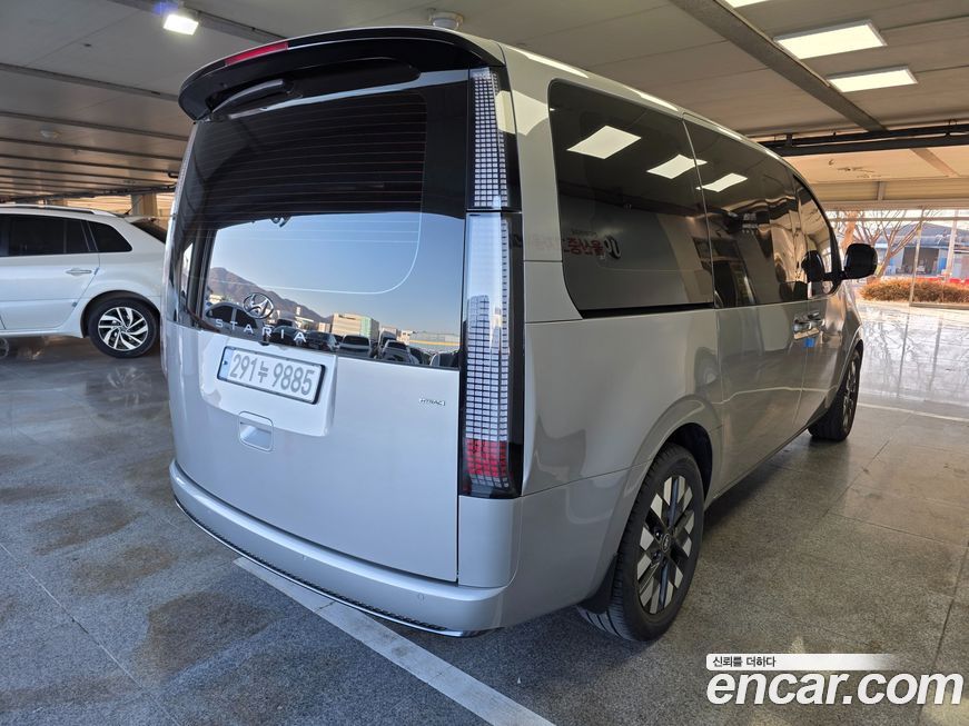 Hyundai Staria 2024