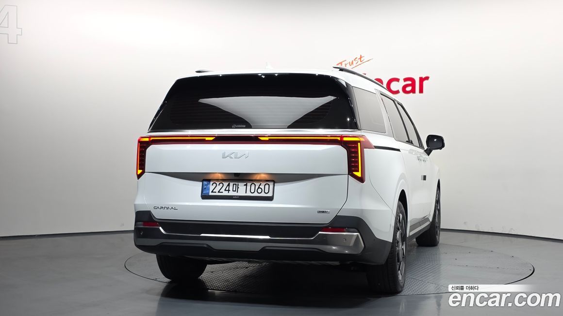 Kia Canival 2024