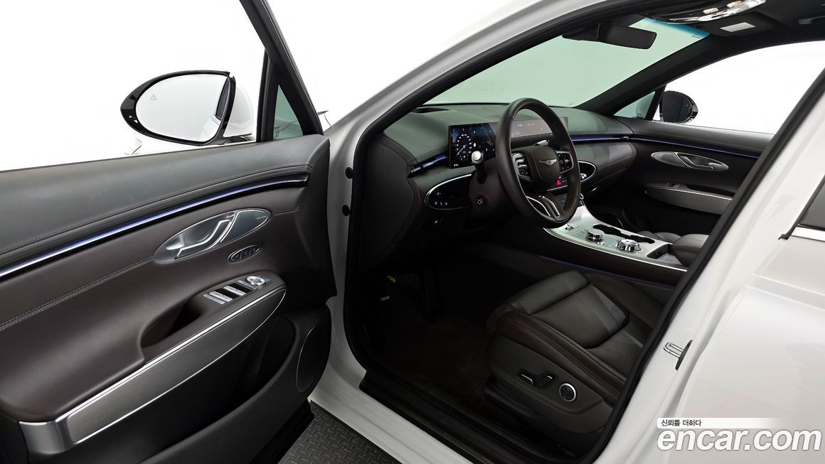 Genesis GV70 2025