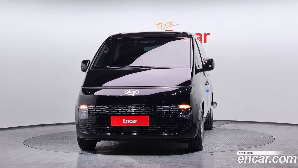 Hyundai Staria 2025