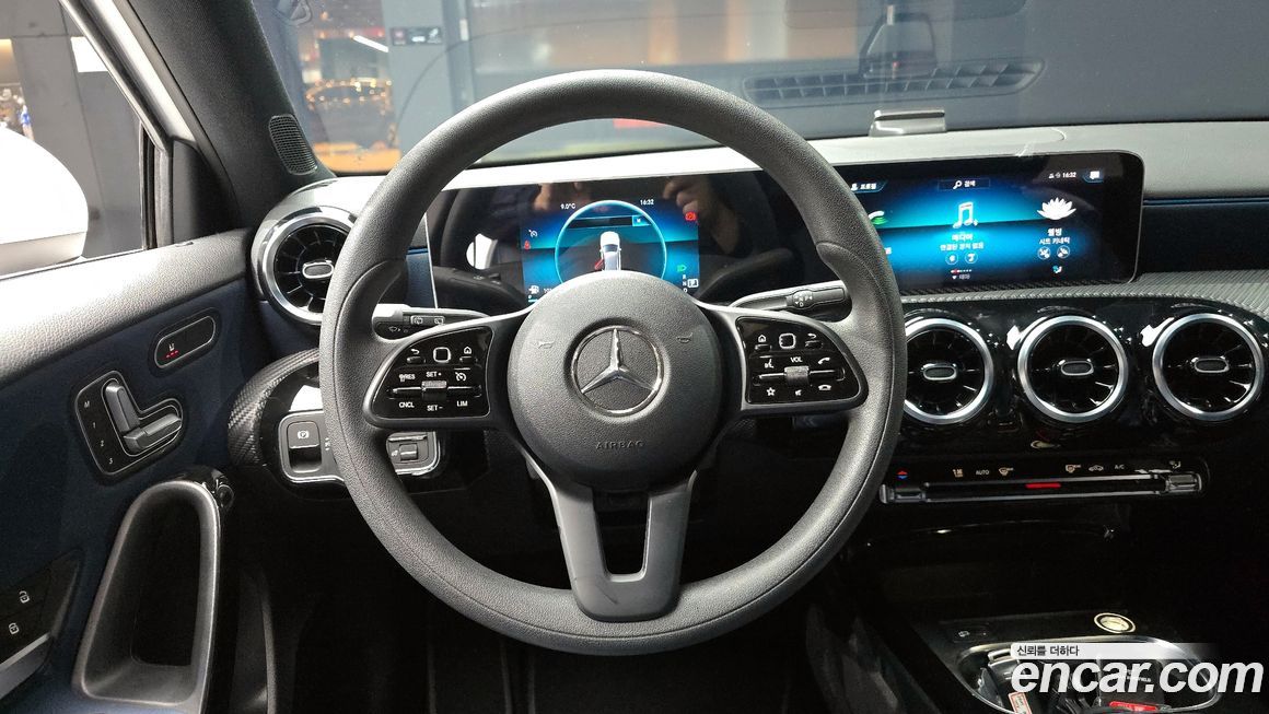 Mercedes-Benz A-Class 2019