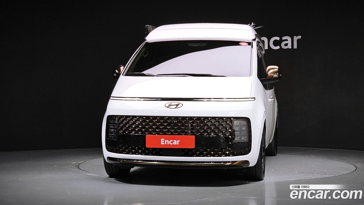 Hyundai Staria 2025