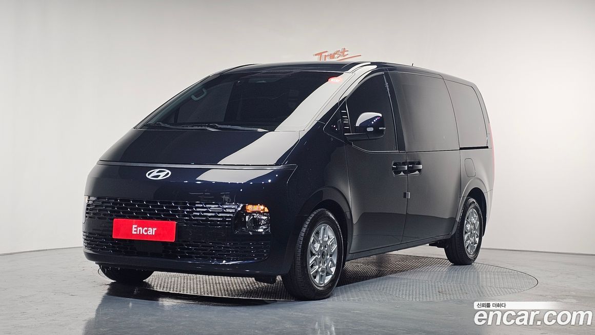 Hyundai Staria 2025