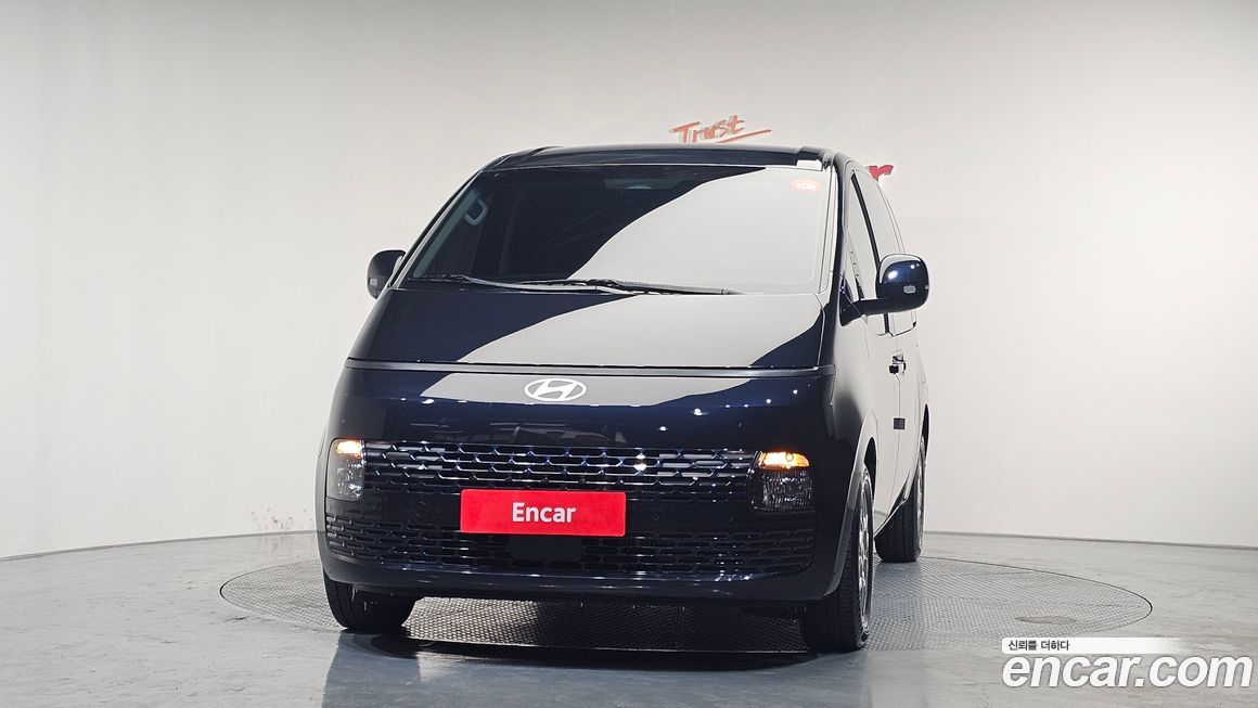 Hyundai Staria 2025