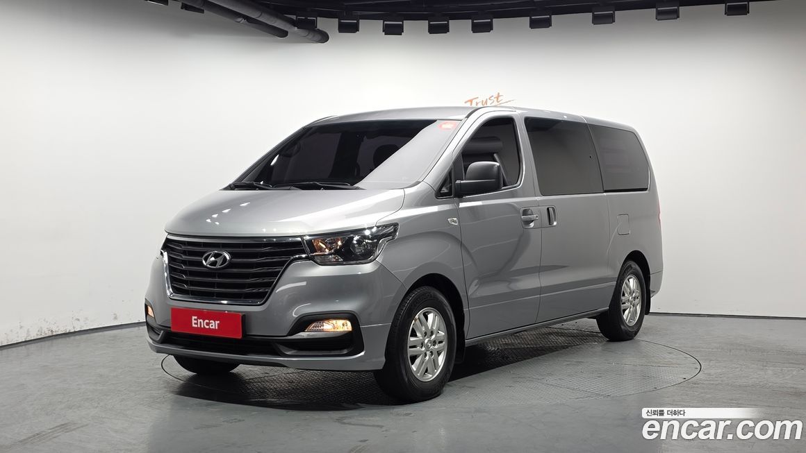 Hyundai Starex 2021