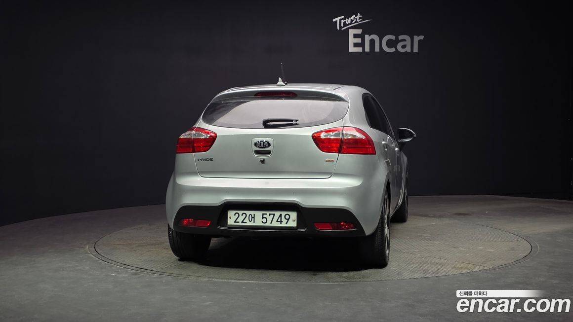 Kia pride 2012