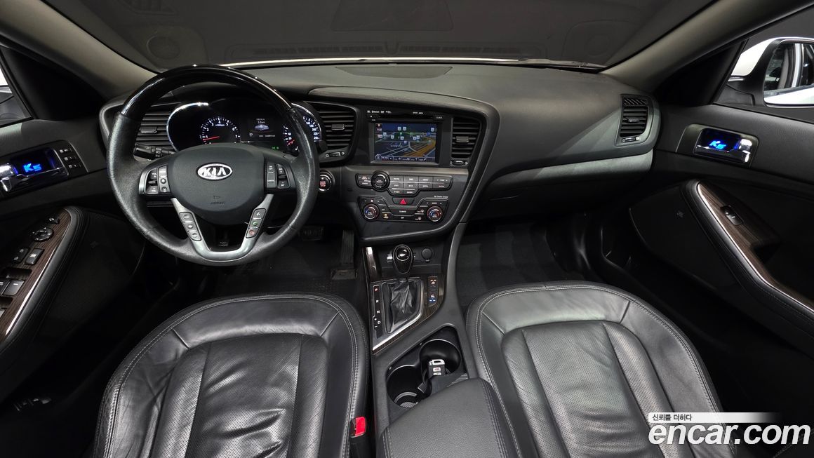 Kia K5 2011