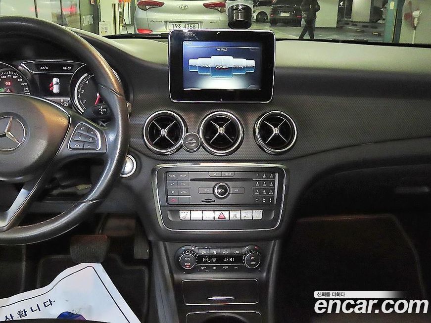 Mercedes-Benz GLA-Class 2018