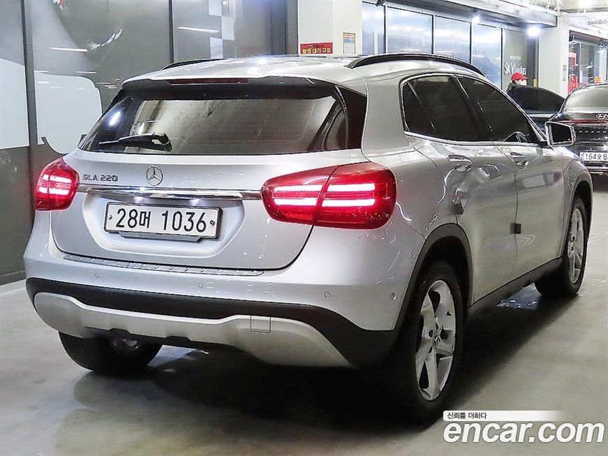Mercedes-Benz GLA-Class 2018