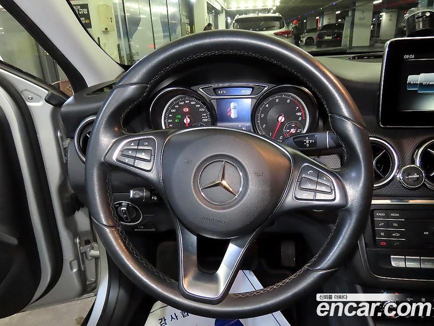 Mercedes-Benz GLA-Class 2018