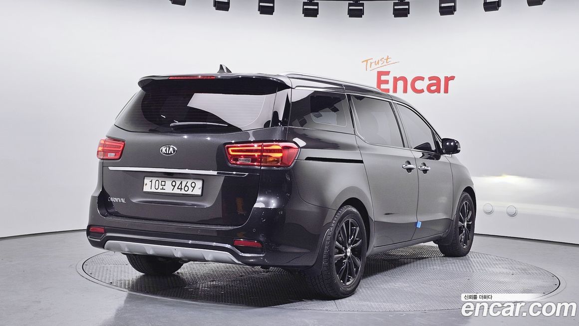 Kia Canival 2019