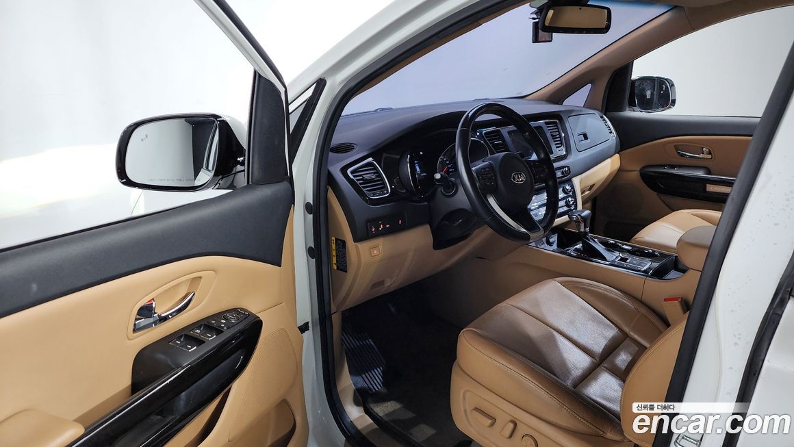 Kia Canival 2019