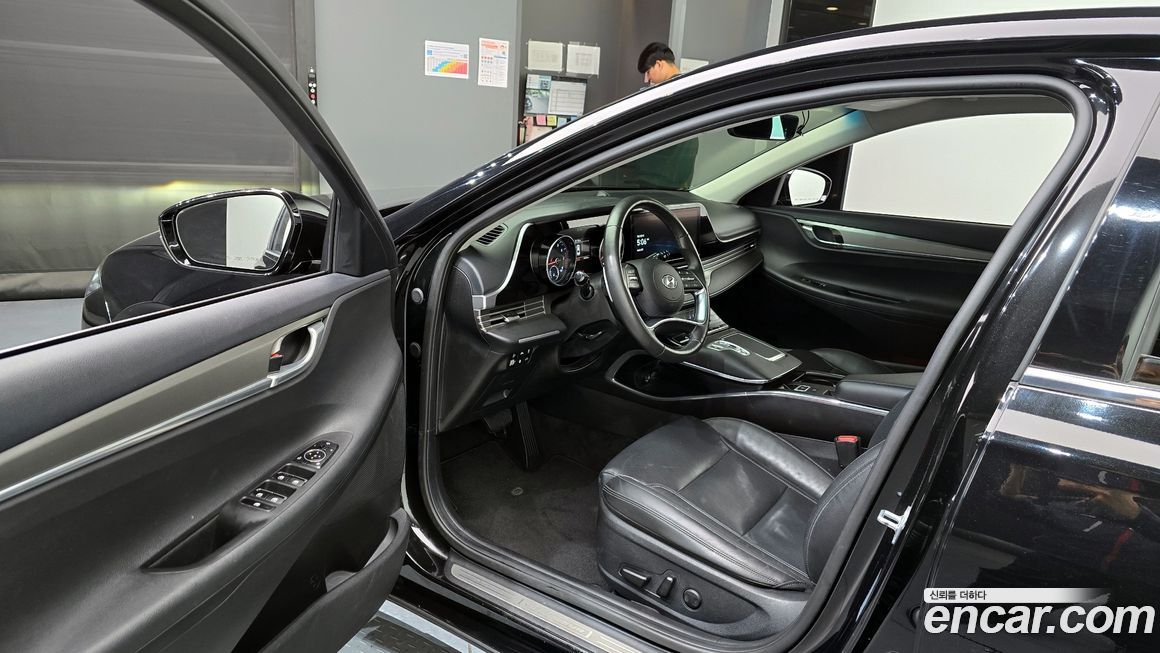 Hyundai Grandeur 2020