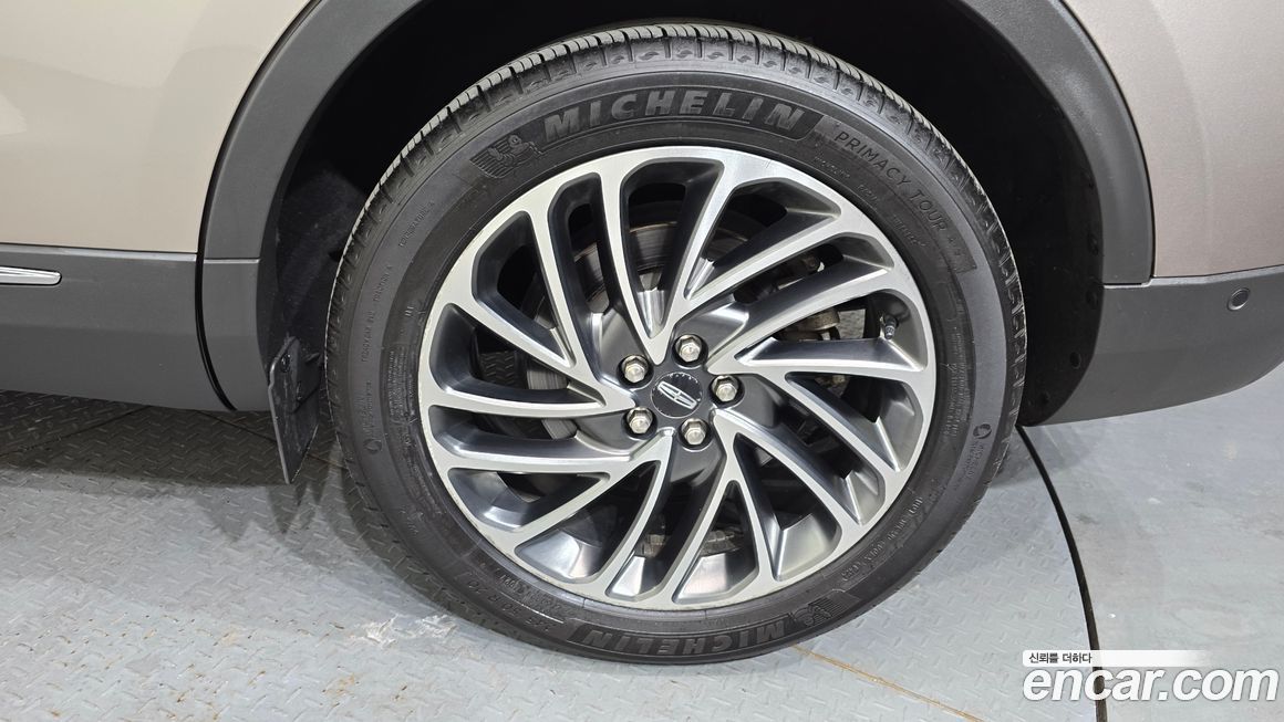 Lincoln Nautilus 2020