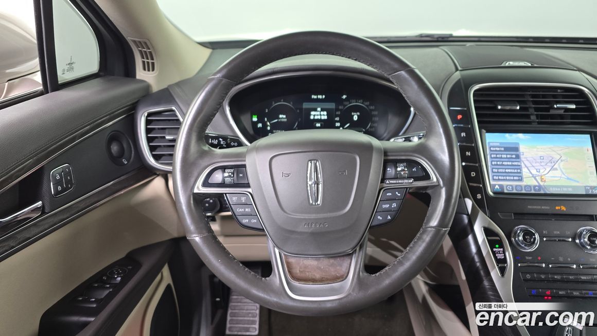 Lincoln Nautilus 2020